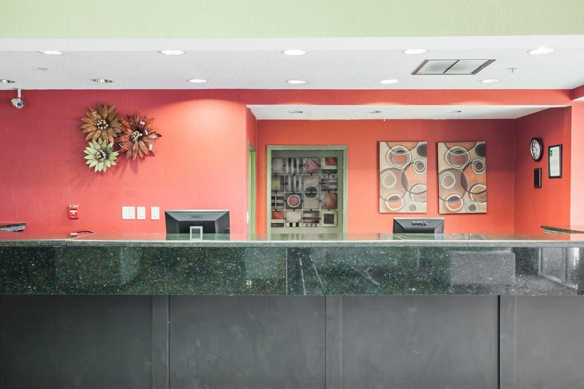 Quality Suites Memphis/ Wolfchase Galleria Εξωτερικό φωτογραφία